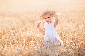 Пшеничная девочка | Фотограф Алла Светлова | foto.by фото.бай