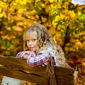 фотограф Янина Гришкова. Фотография "Осень и Анюта"